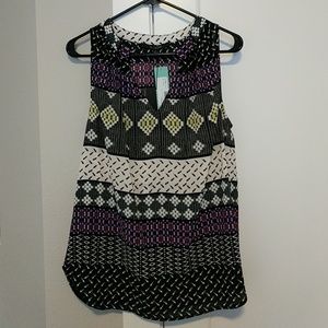 NWT 19 Cooper sleeveless split neck blouse, S